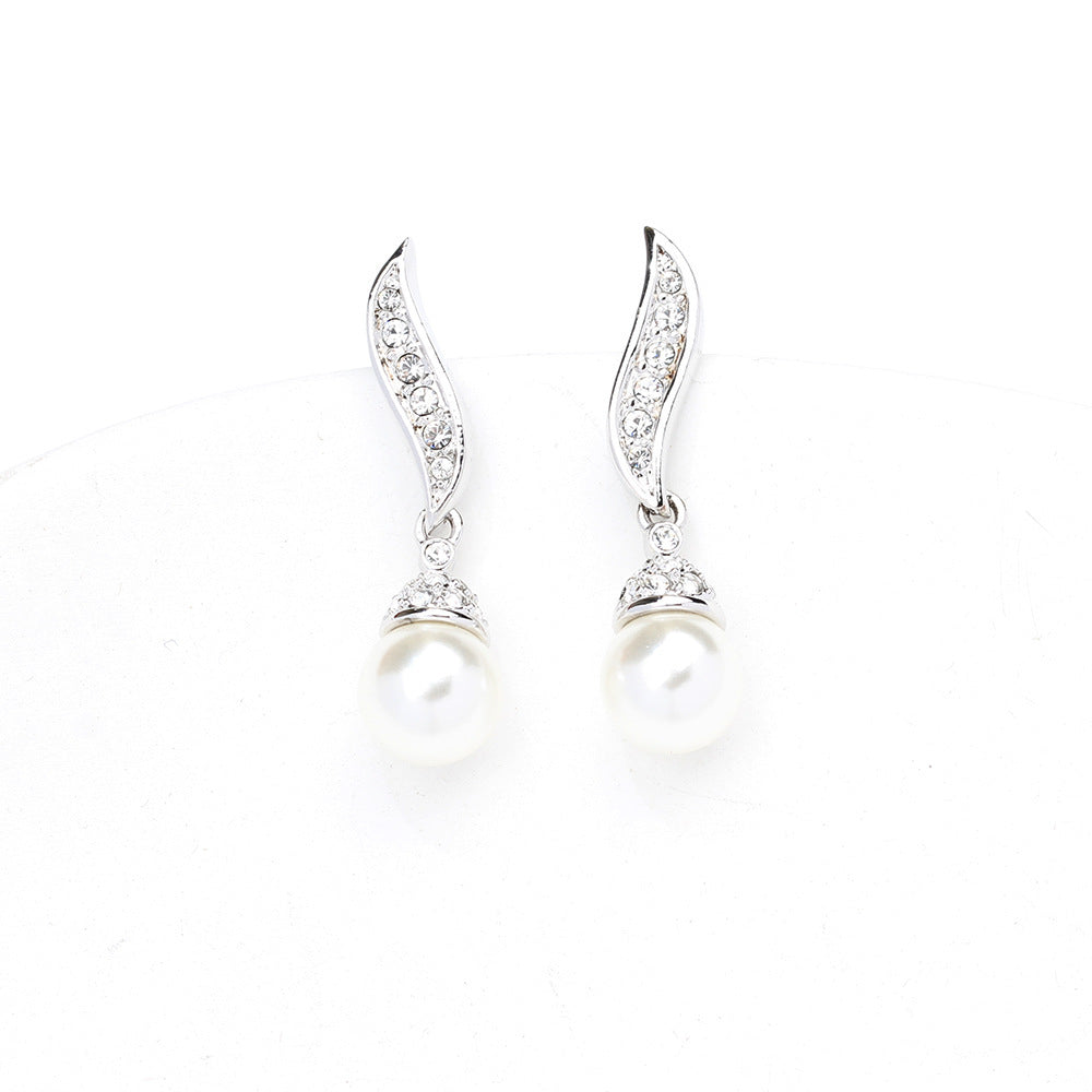Classic Elegant Graceful Gold-plated Two-color Artificial Pearl Earrings
