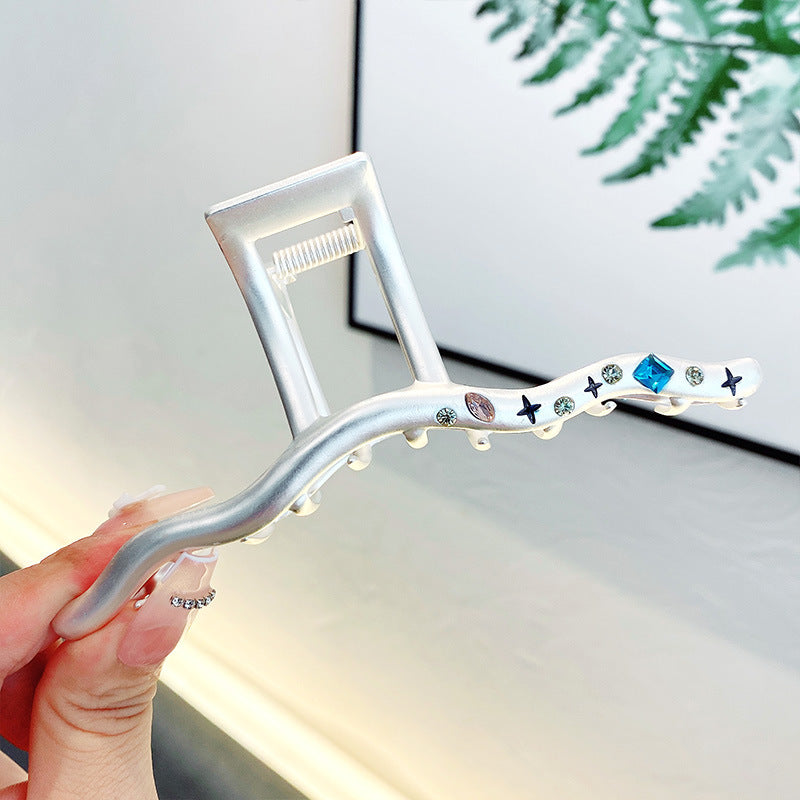 Women's Fashion Temperament Large Shark Clip